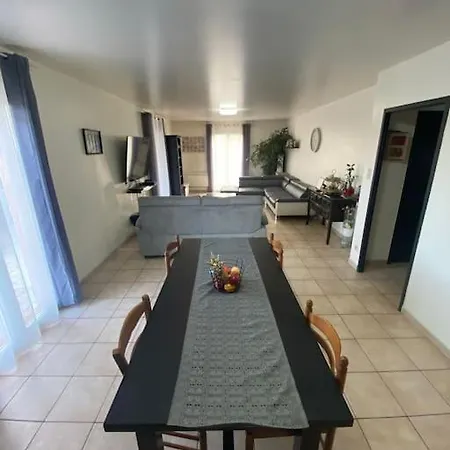Villa Calme Avec Piscine *