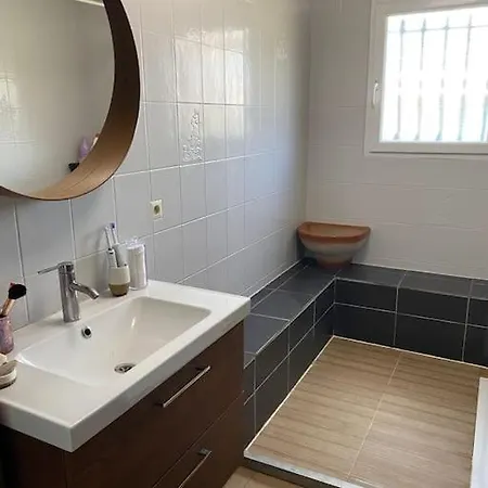 Calme Avec Piscine *