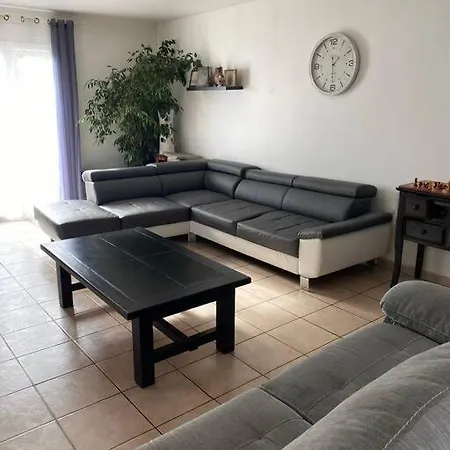 Calme Avec Piscine Villa *