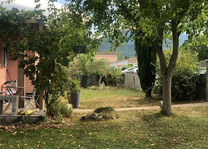 Villa Calme Avec Piscine *